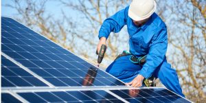 Installation Maintenance Panneaux Solaires Photovoltaïques à Camon